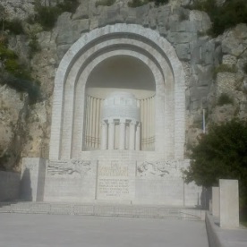 War memorial Nice March 2020